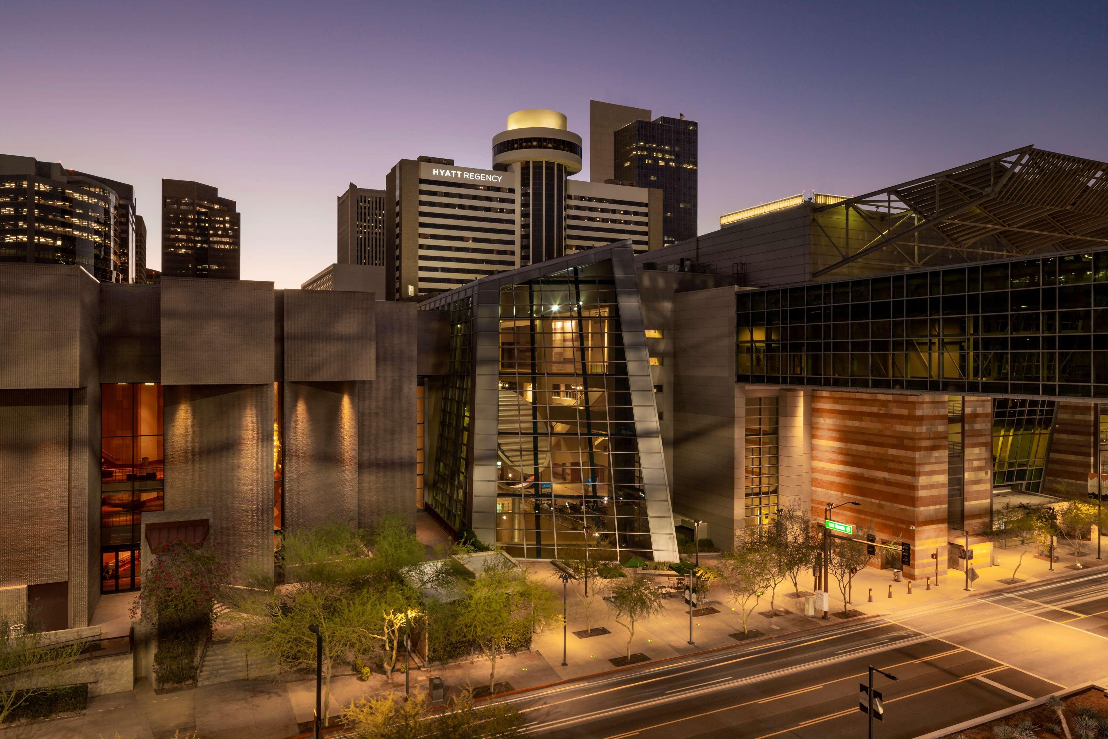 Hyatt Regency Phoenix Downtown - No Destination Fees Exteriér fotografie