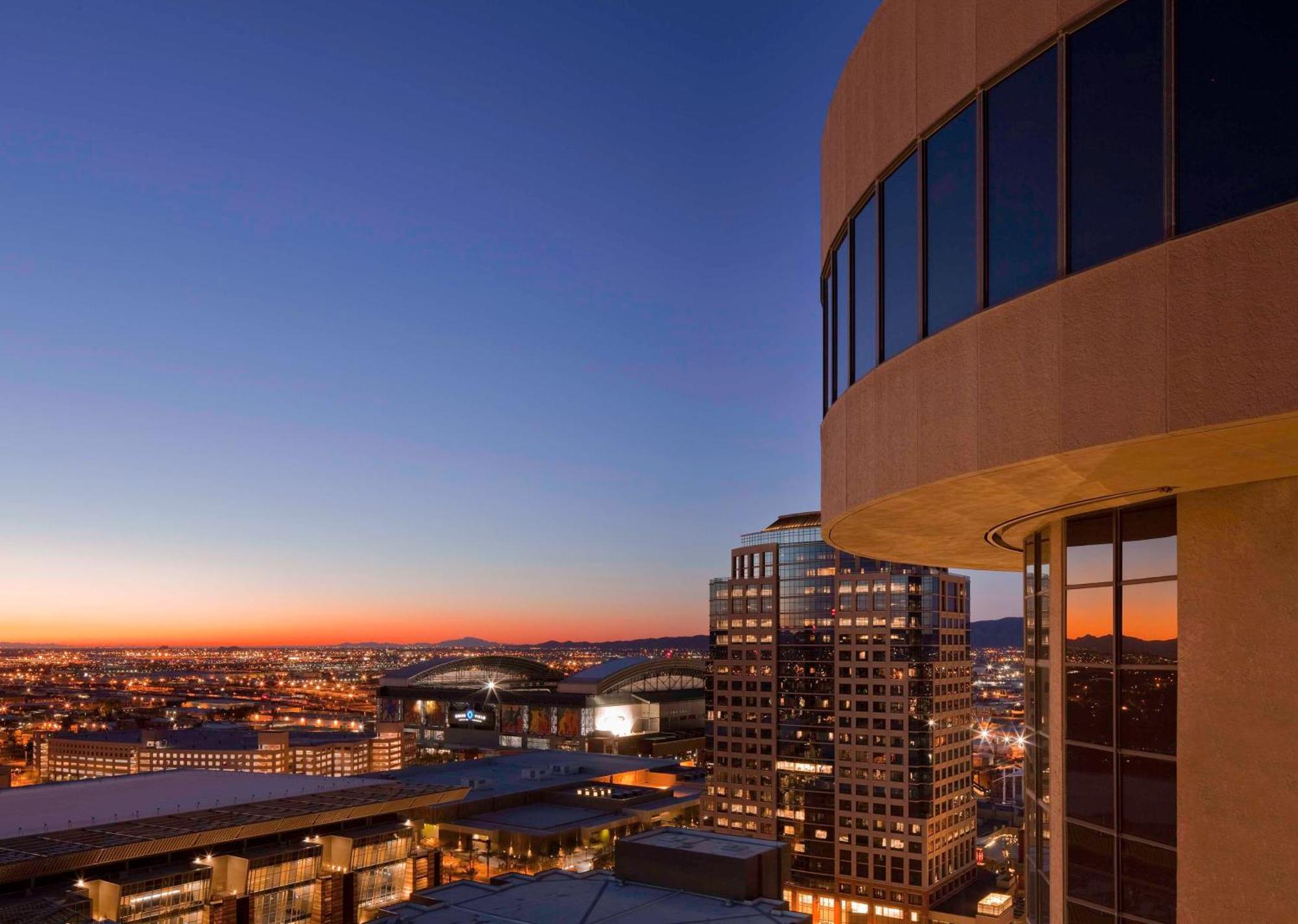 Hyatt Regency Phoenix Downtown - No Destination Fees Exteriér fotografie